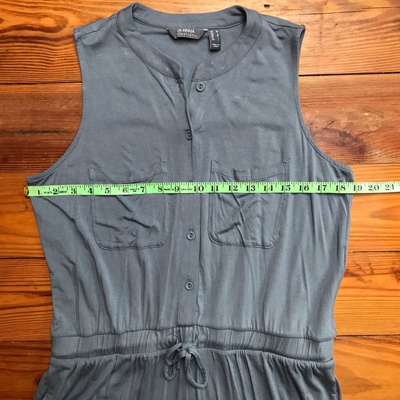 Lisa Rinna Collection Soft Gray Stretch Jumpsuit, EUC, M - Picture 7 of 16